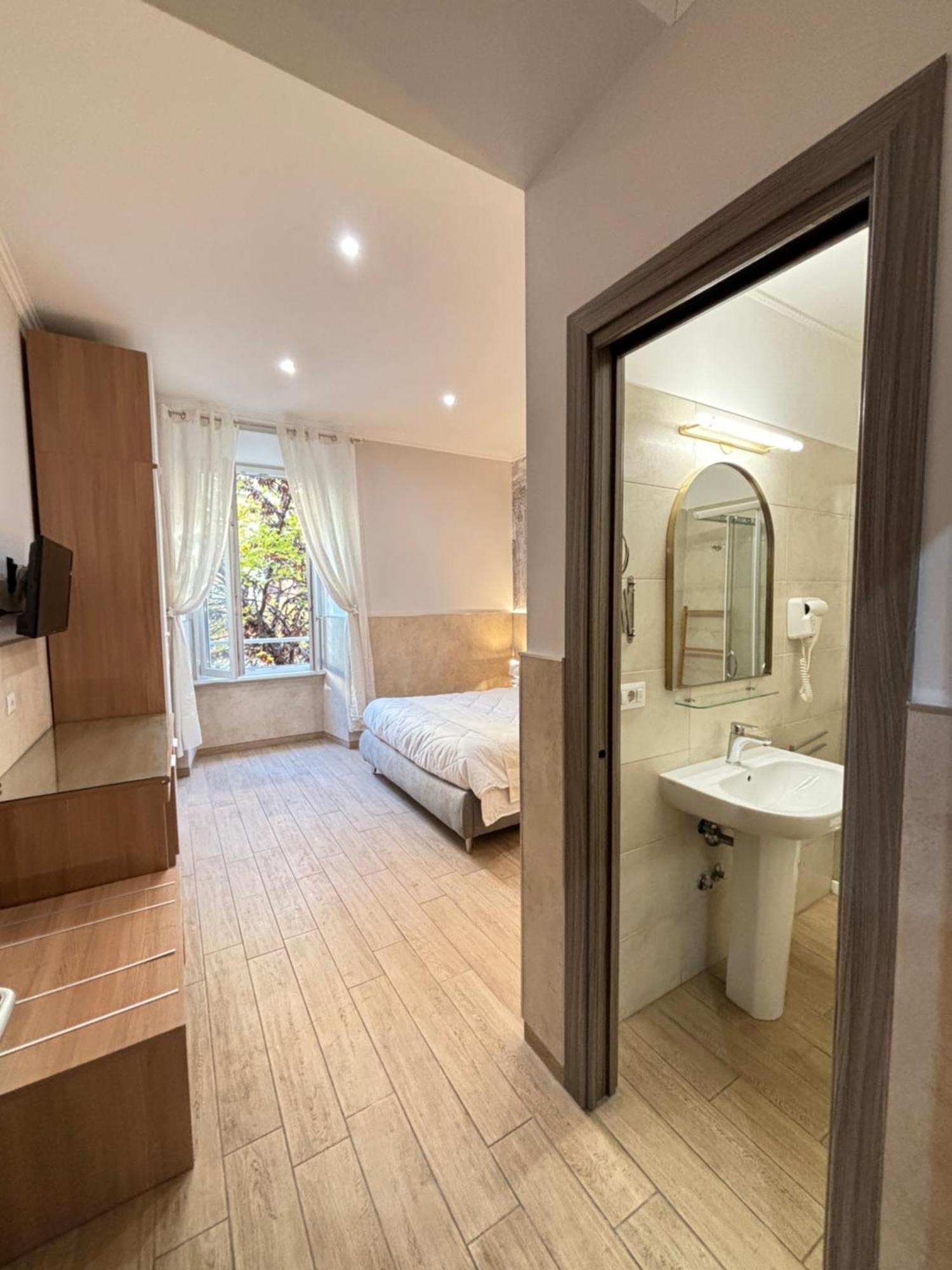 Casa Mirabilia Hotel Рим Екстериор снимка